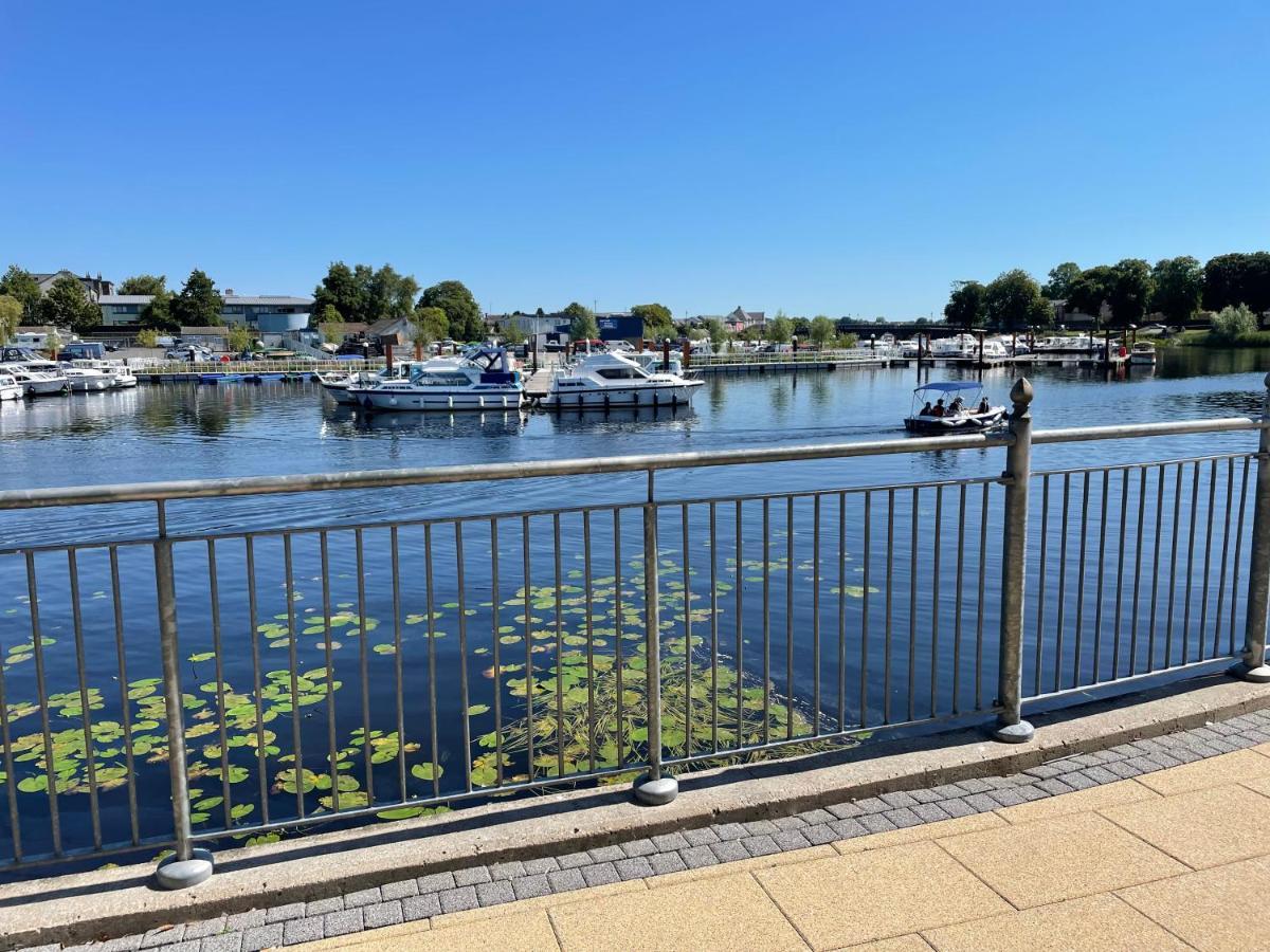 Five Bedroom Waterfront House Carrick-on-Shannon Ngoại thất bức ảnh